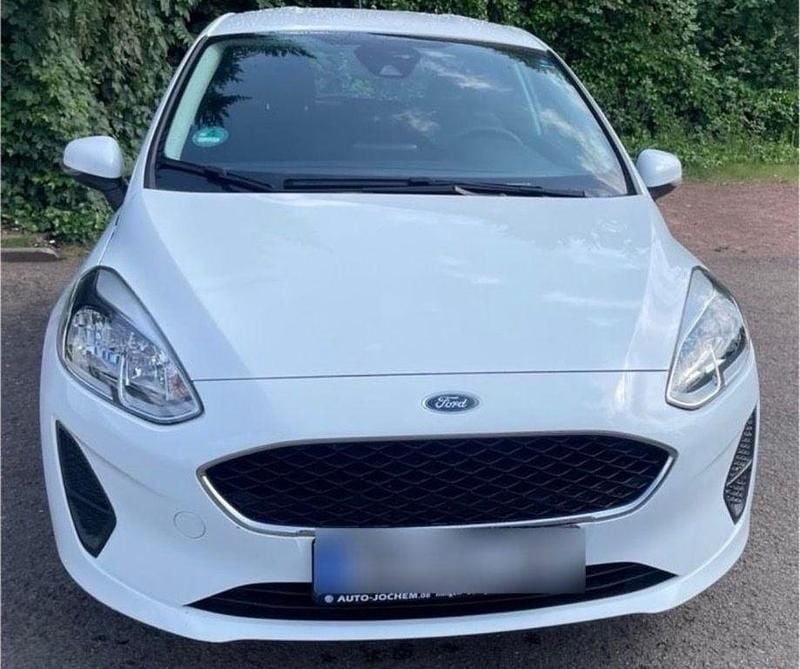 Weiß Gebraucht 2020 Ford Fiesta Trend Kleinwagen | 8.600 € (Fairer Preis) - Bild 1/4