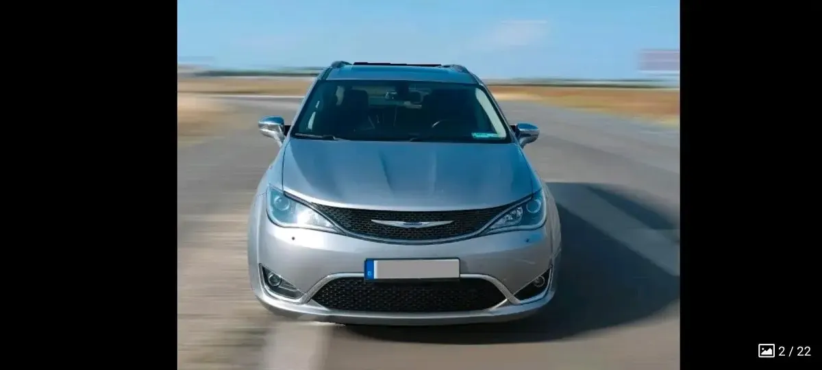 Używany Chrysler Pacifica Limited 291 KM (214 kW) 2018 Srebrny Minivan