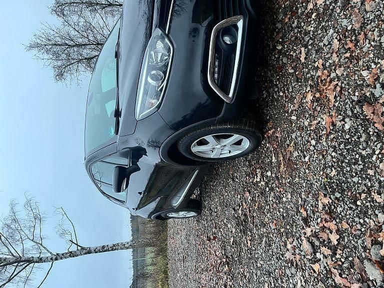 Gebraucht Renault Captur Dynamique 120 PS (88 kW) 2014 Schwarz SUV