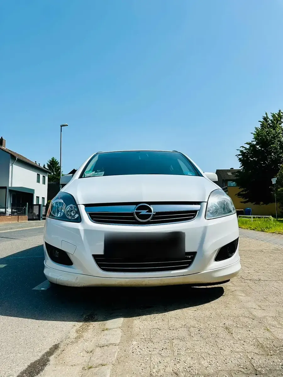 Gebraucht Opel Zafira OPC 125 PS (91 kW) 2011 Weiß Van / Kleinbus