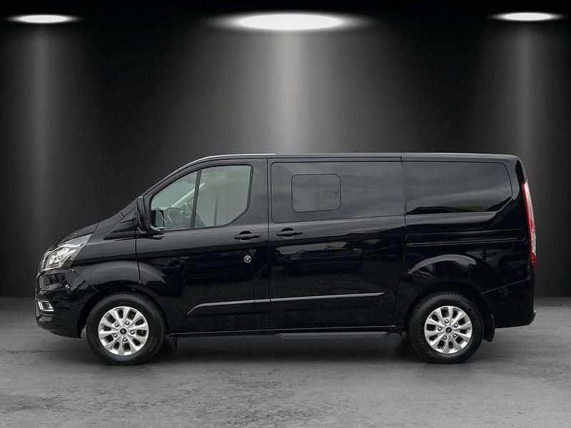 Gebraucht Ford Tourneo Titanium 125 PS (91 kW) 2021 Schwarz Van / Kleinbus