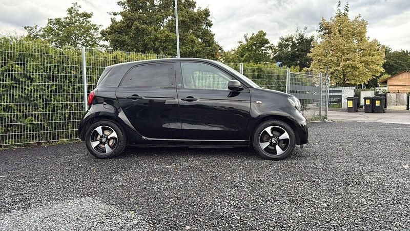 Gebraucht Smart ForFour Electric Drive 60 kW (82 PS) 2021 Schwarz Kleinwagen