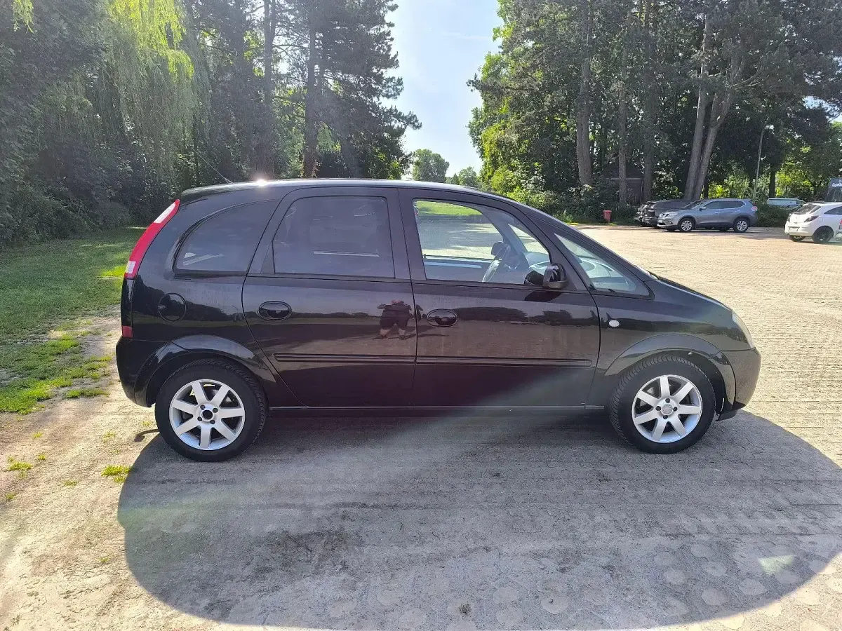 Gebraucht Opel Meriva 101 PS (74 kW) 2005 Schwarz Van / Kleinbus