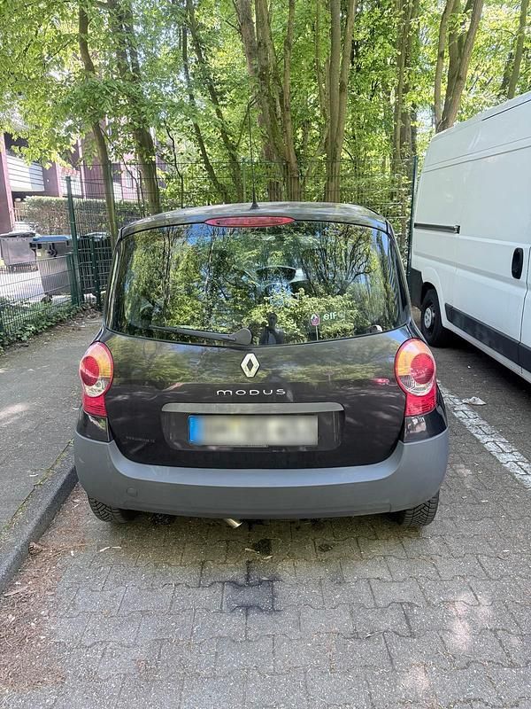 Second-hand Renault Modus 75 CP (55 kW) 2006 Monovolum