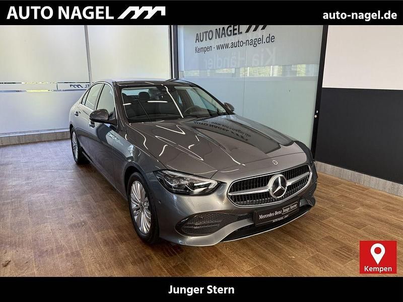 Selenitgrau Gebraucht 2024 Mercedes C200 Avantgarde Limousine | 37.616 € (Guter Preis) - Bild 1/4