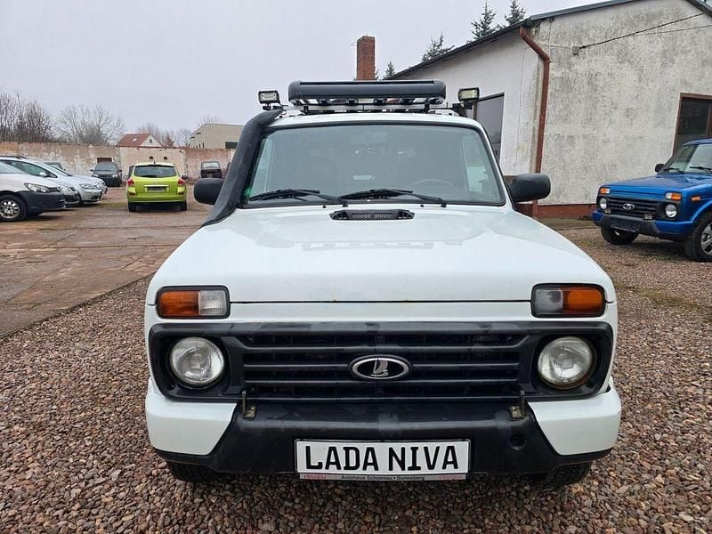 Gebraucht Lada Taiga 83 PS (61 kW) 2015 Weiß SUV