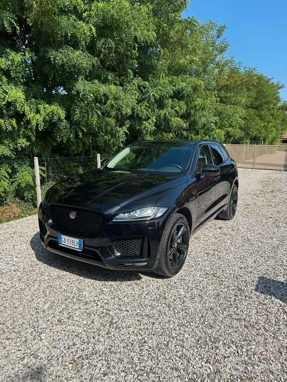 Schwarz Gebraucht 2020 Jaguar F-Pace Chequered Flag SUV | 27.900 € (Guter Preis) - Bild 1/4