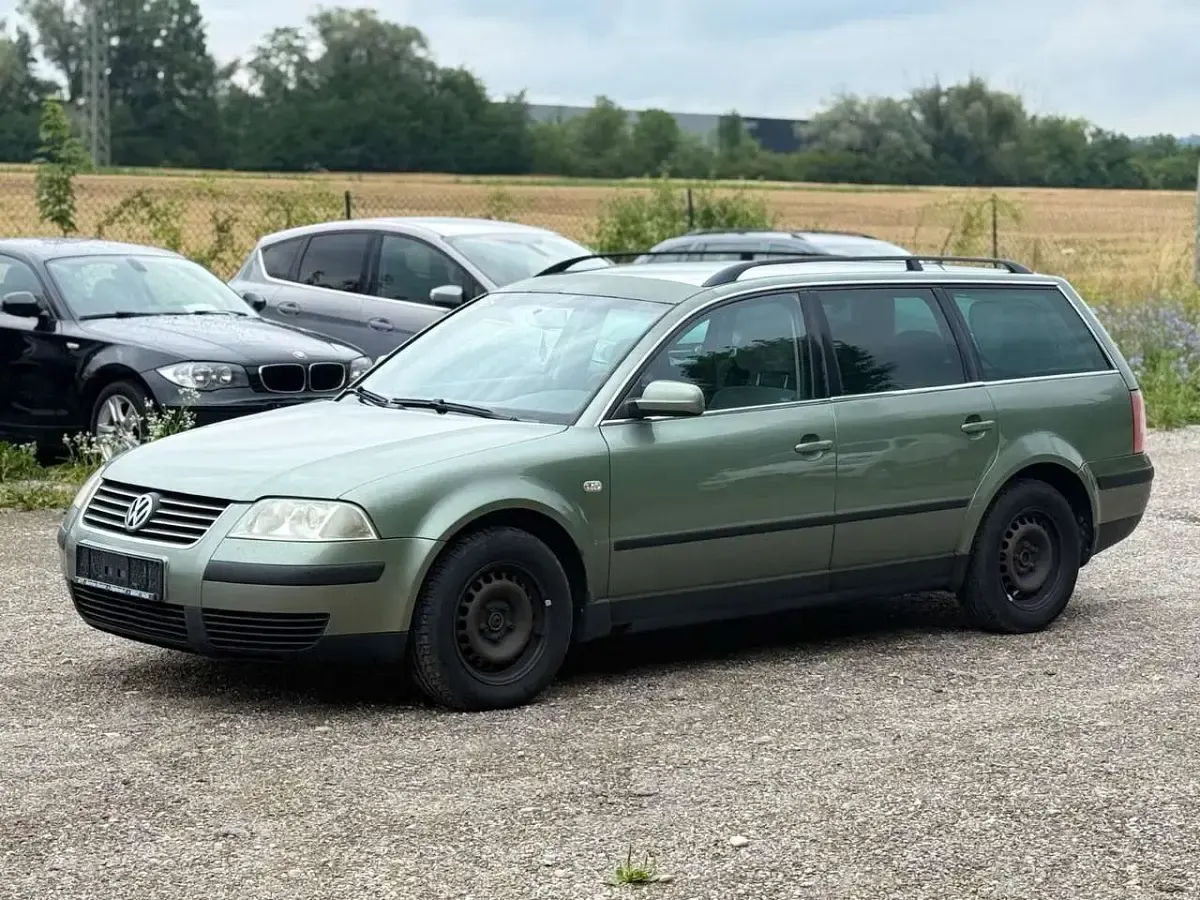 Gebraucht VW Passat 131 PS (96 kW) 2003 Grün Kombi