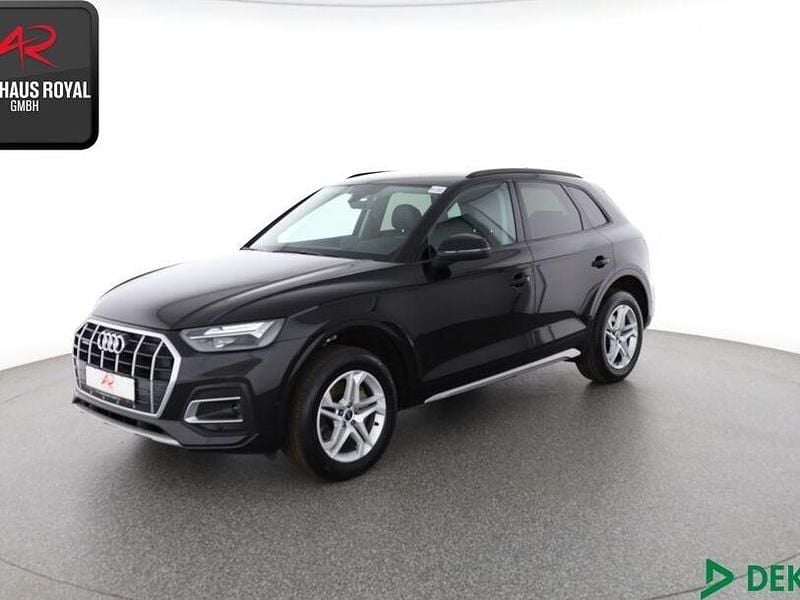 Schwarz (metallic) Gebraucht 2023 Audi Q5 Ambiente SUV | 39.880 € (Superpreis) - Bild 1/4