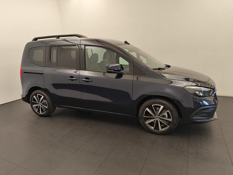 Gebraucht Mercedes T180 Progressive 116 PS (85 kW) 2025 Cavansitblau metallic Van / Kleinbus