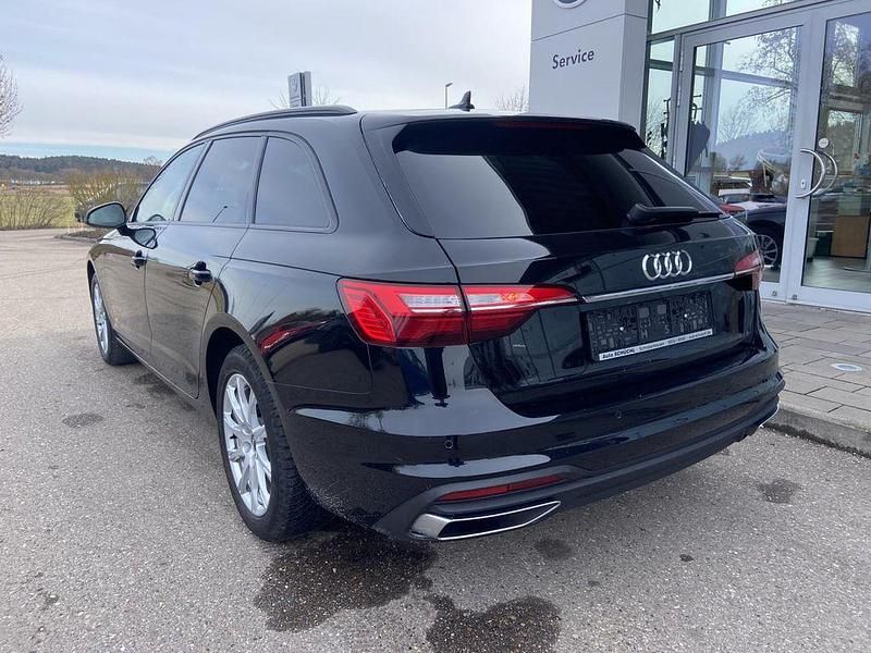 Gebraucht Audi A4 150 PS (110 kW) 2022 Schwarz Kombi