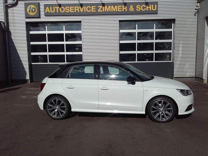 Weiß Gebraucht 2016 Audi A1 Sportback Basis Kleinwagen | 12.900 € (Fairer Preis) - Bild 1/4