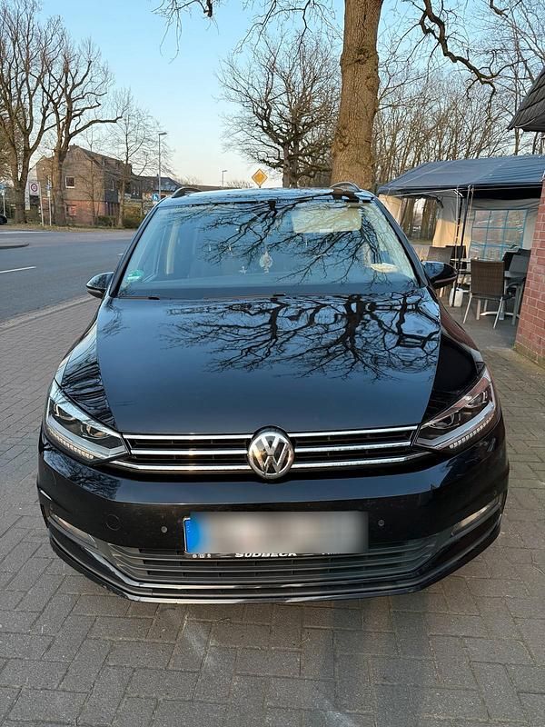 Gebraucht VW Touran 116 PS (85 kW) 2016 Schwarz Van / Kleinbus
