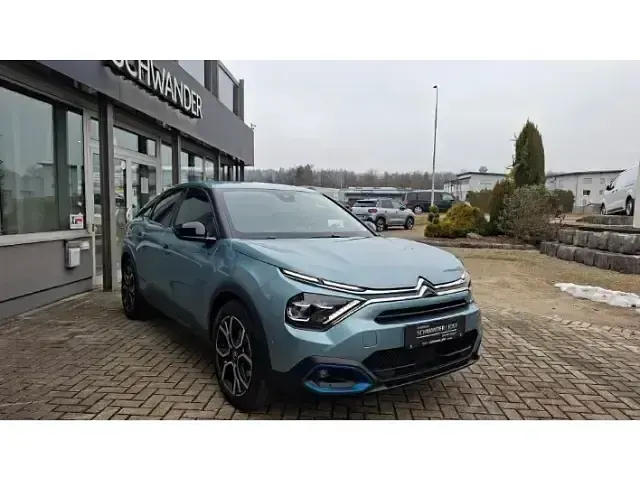 Gebraucht Citroën e-C4 Shine 100 kW (136 PS) 2022 Lackierung olbia blau/typ auss Limousine