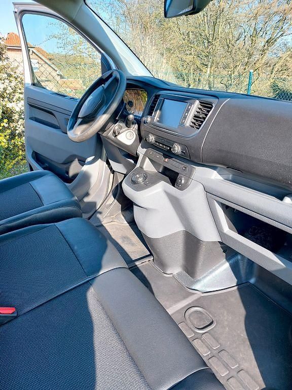 Gebraucht Citroën Jumpy 122 PS (89 kW) 2020 Silber Van / Kleinbus