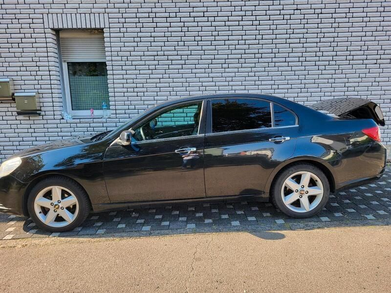 Schwarz Gebraucht 2010 Chevrolet Epica Limousine | 4.200 € - Bild 1/4