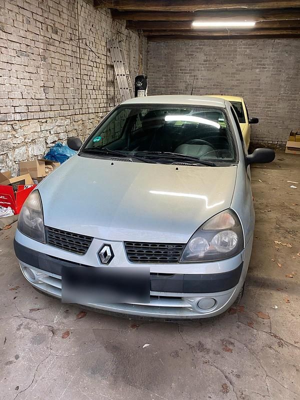 Gebraucht Renault Clio II 55 PS (40 kW) 2004 Kleinwagen