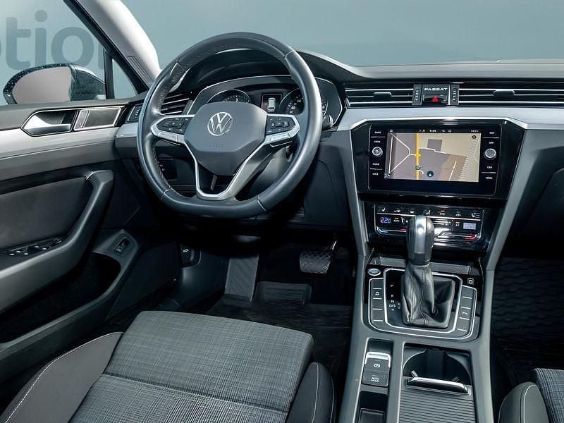 Gebraucht VW Passat 150 PS (110 kW) 2021 Schwarz Kombi