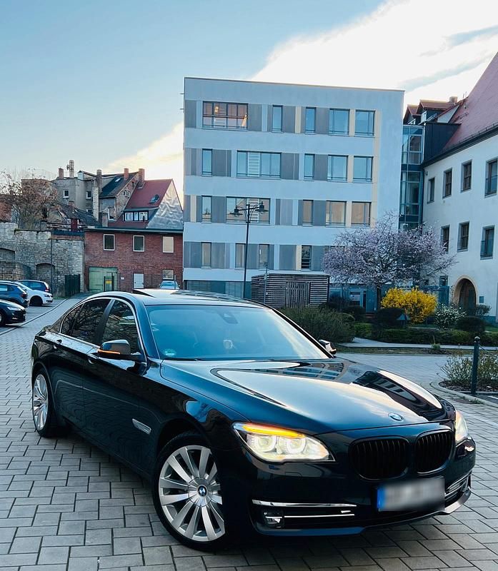 Gebraucht BMW 730 258 PS (189 kW) 2014 Schwarz Limousine