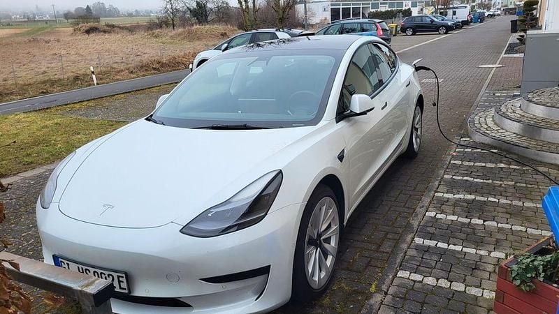 Gebraucht Tesla Model 3 RWD 239 kW (325 PS) 2022 Weiß Limousine