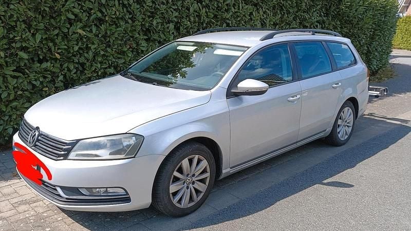 Gebraucht VW Passat 140 PS (102 kW) 2011 Silber Kombi