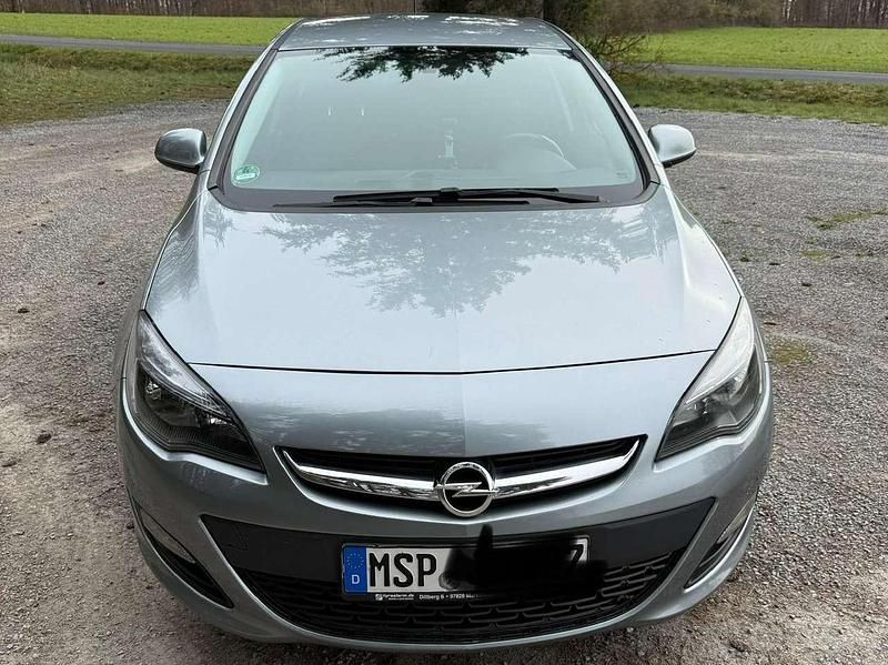 Gebraucht Opel Astra Innovation 116 PS (85 kW) 2012 Grau Limousine