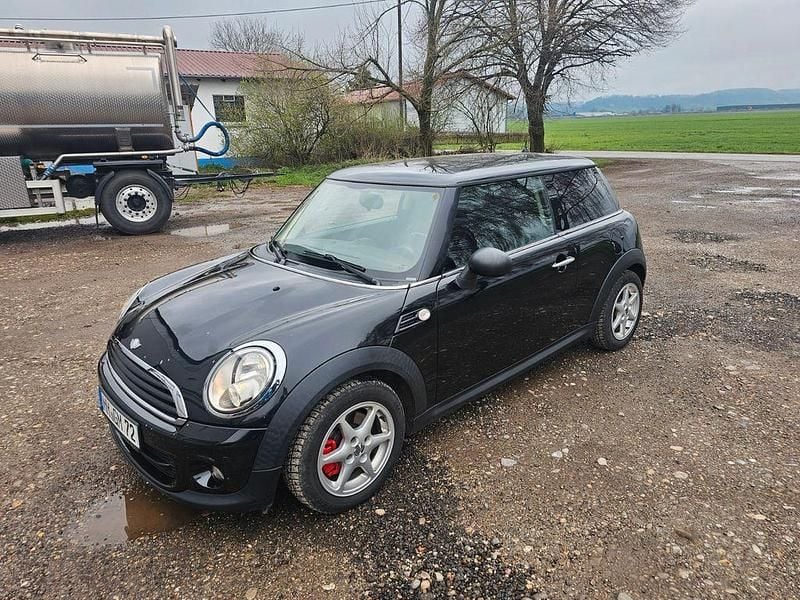 Usata Mini ONE 75 CV (55 kW) 2011 Nero Utilitaria