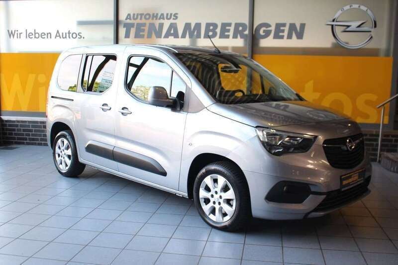 Kontrast grau/quarz silber Gebraucht 2022 Opel Combo Life Elegance Van / Kleinbus | 25.400 € (Fairer Preis) - Bild 1/4