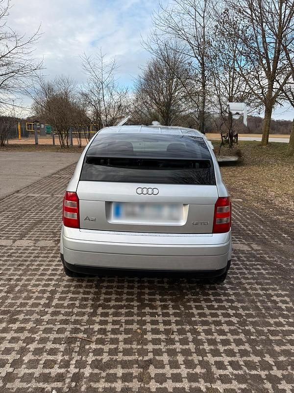 Gebraucht Audi A2 61 PS (44 kW) 2001 Silber Kleinwagen