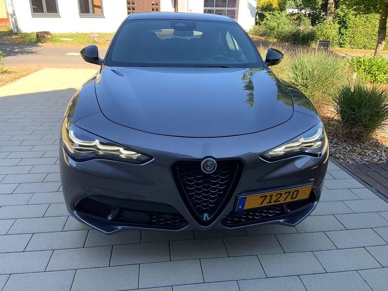 Gebraucht Alfa Romeo Stelvio Veloce 210 PS (154 kW) 2024 Grau SUV