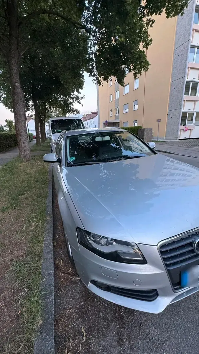 Gebraucht Audi A4 160 PS (117 kW) 2010 Silber Kombi