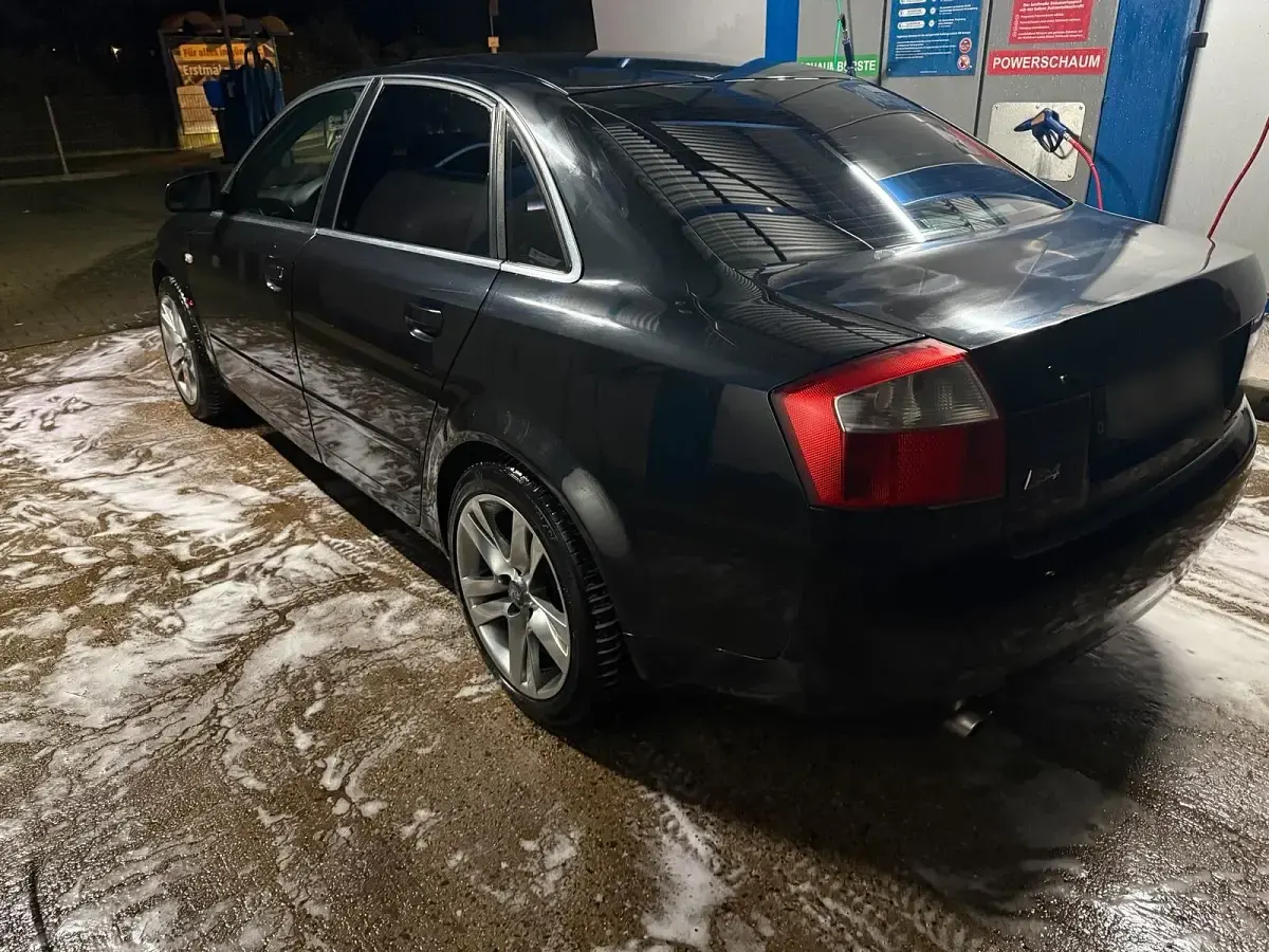Gebraucht Audi A4 220 PS (161 kW) 2002 Schwarz Limousine