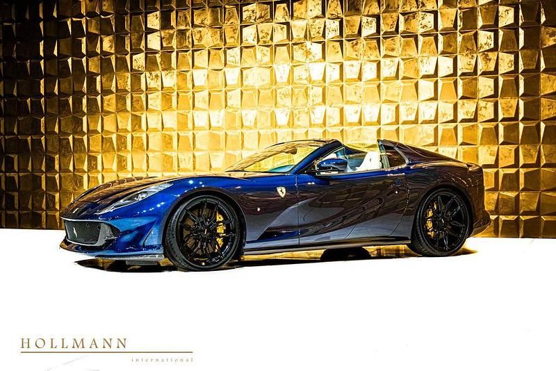 Gebraucht Ferrari 812 799 PS (587 kW) 2023 Blau Cabrio