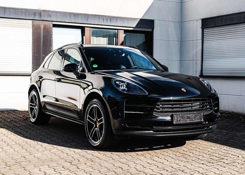 Gebraucht Porsche Macan 245 PS (180 kW) 2019 Schwarz SUV