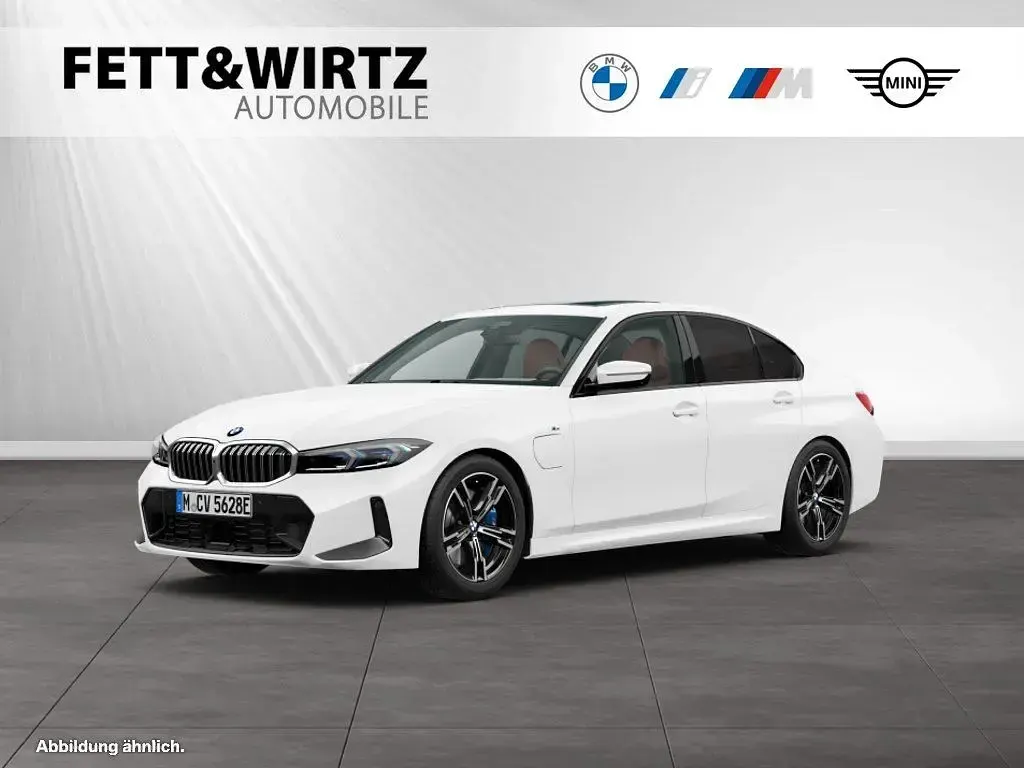 Gebraucht BMW 330e M Sport 292 PS (214 kW) 2025 Limousine