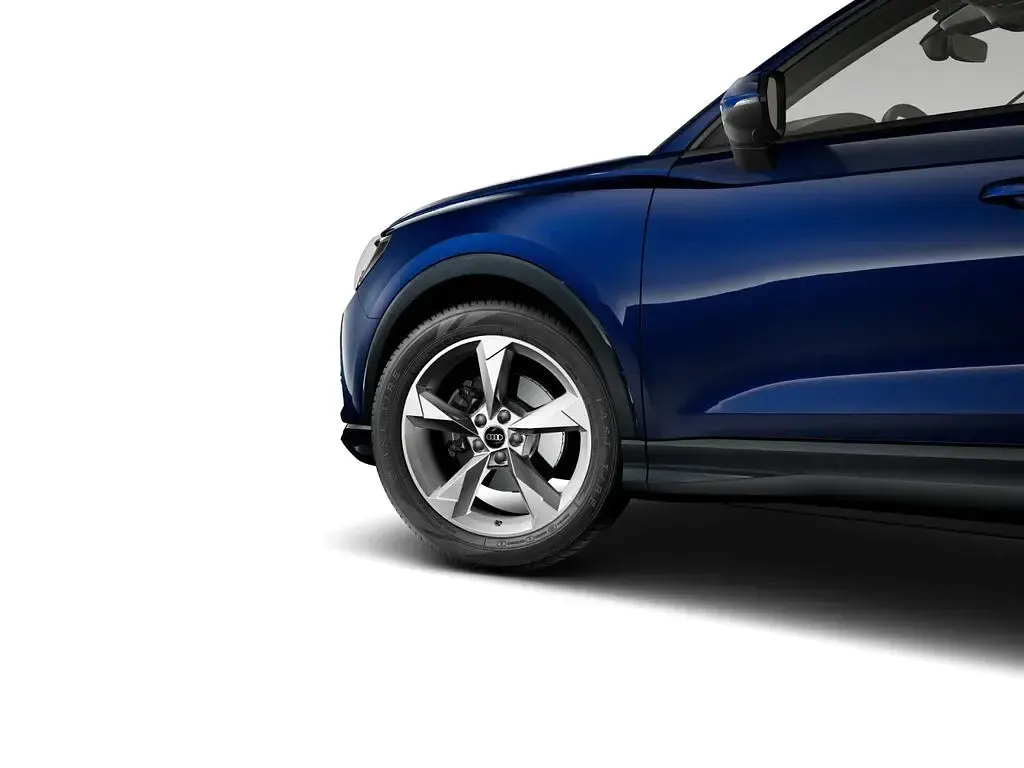 Gebraucht Audi Q3 Advanced Plus 150 PS (110 kW) 2025 Navarrablau metallic SUV