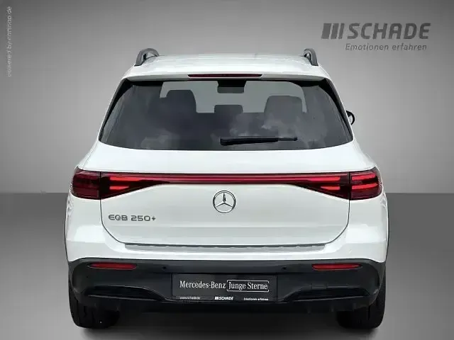 Gebraucht Mercedes EQB250+ AMG line 150 kW (204 PS) 2025 Weiß SUV