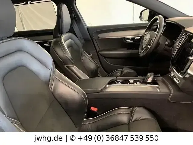 Gebraucht Volvo V90 R-Design 235 PS (172 kW) 2022 Denim blue Kombi