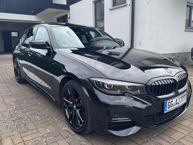 Gebraucht BMW 330e M Sport 292 PS (214 kW) 2021 Schwarz Limousine