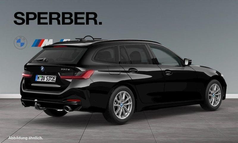 Gebraucht BMW 330e 184 PS (135 kW) 2024 Schwarz Limousine