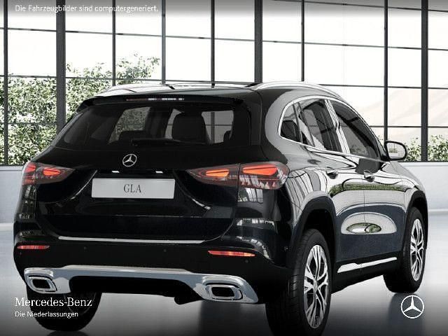 Gebraucht Mercedes GLA200 Progressive 150 PS (110 kW) 2025 Schwarz SUV