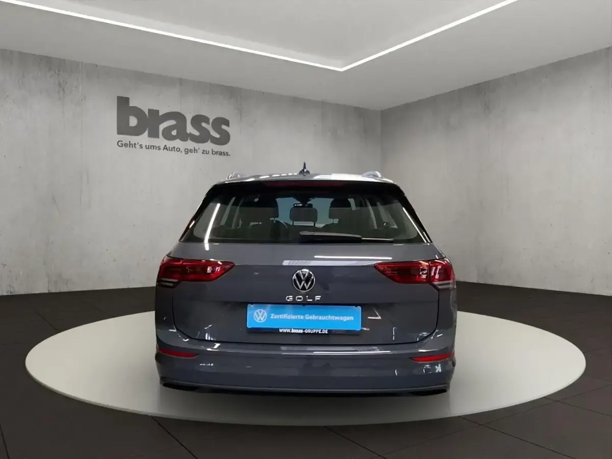 Second-hand VW Golf VII Life 116 CP (85 kW) 2020 Gri Hatchback