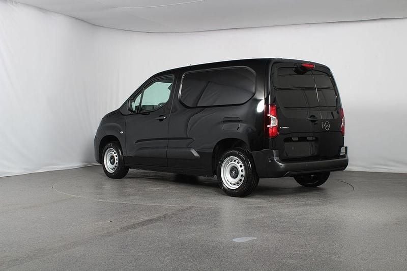 Neu Opel Combo 102 PS (75 kW) 2025 Karbon schwarz metallic/schwar Van / Kleinbus