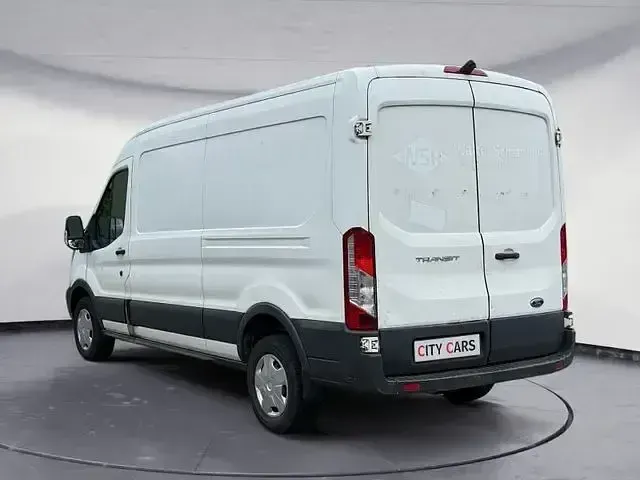 Gebraucht Ford Transit Trend 125 PS (91 kW) 2015 Weiß Van