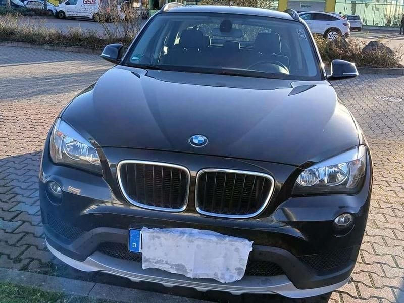 Schwarz Gebraucht 2014 BMW X1 Sport Line SUV | 8.500 € (Guter Preis) - Bild 1/4