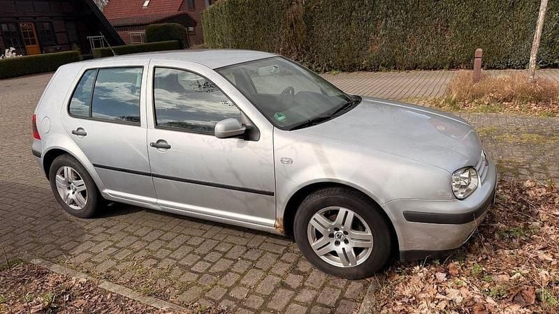 Gebraucht VW Golf IV Edition 75 PS (55 kW) 2001 Grau Limousine