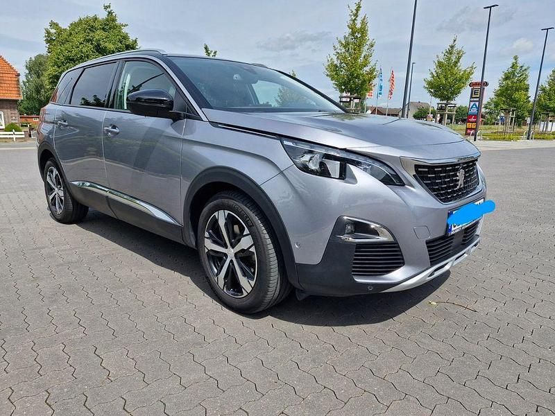 Gebraucht Peugeot 5008 Allure 131 PS (96 kW) 2020 Grau SUV