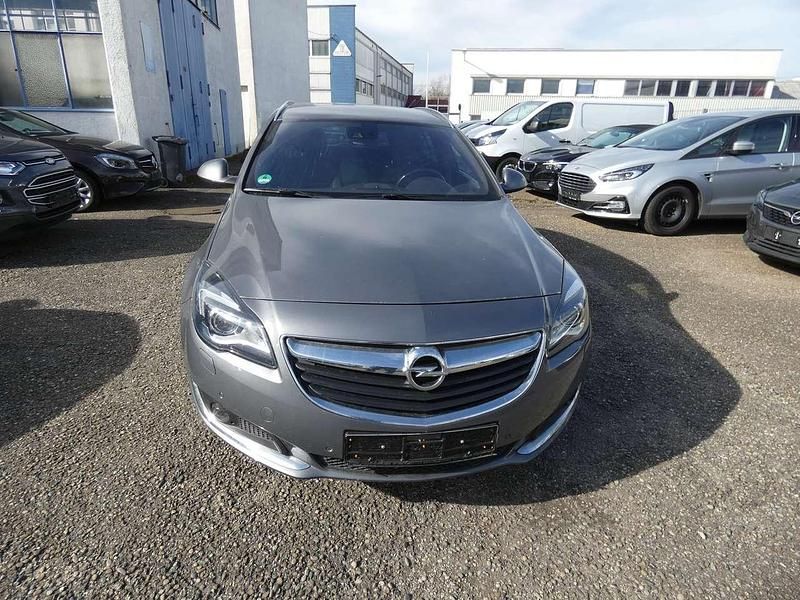 Gebraucht Opel Insignia Sport 170 PS (125 kW) 2016 Karbon silber/shiny grey (m2) Kombi