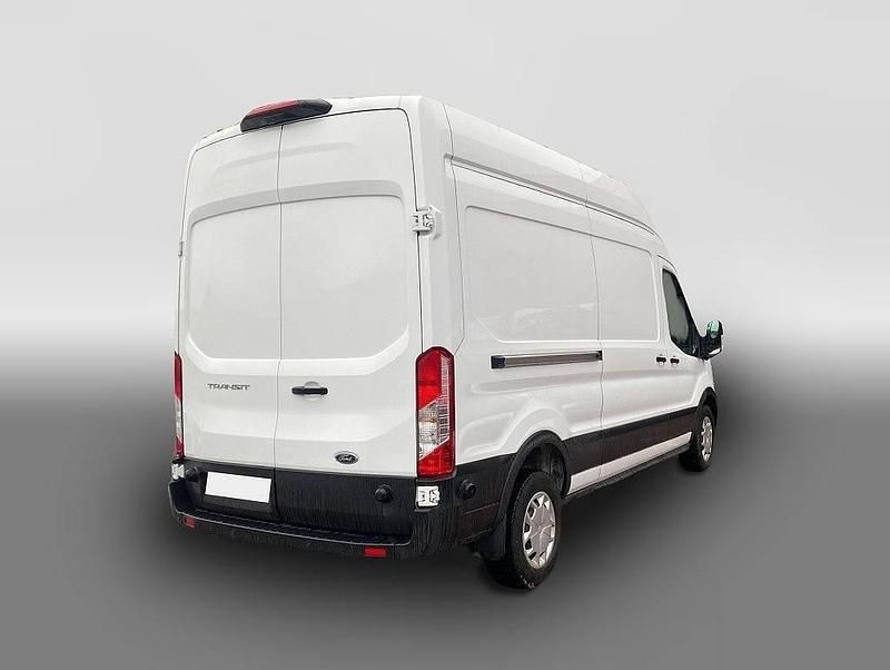Gebraucht Ford Transit Trend 131 PS (96 kW) 2024 Weiß Van / Kleinbus