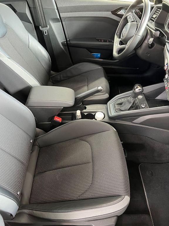 Gebraucht Audi A1 Sportback Ambiente 200 PS (147 kW) 2019 Grau Kleinwagen